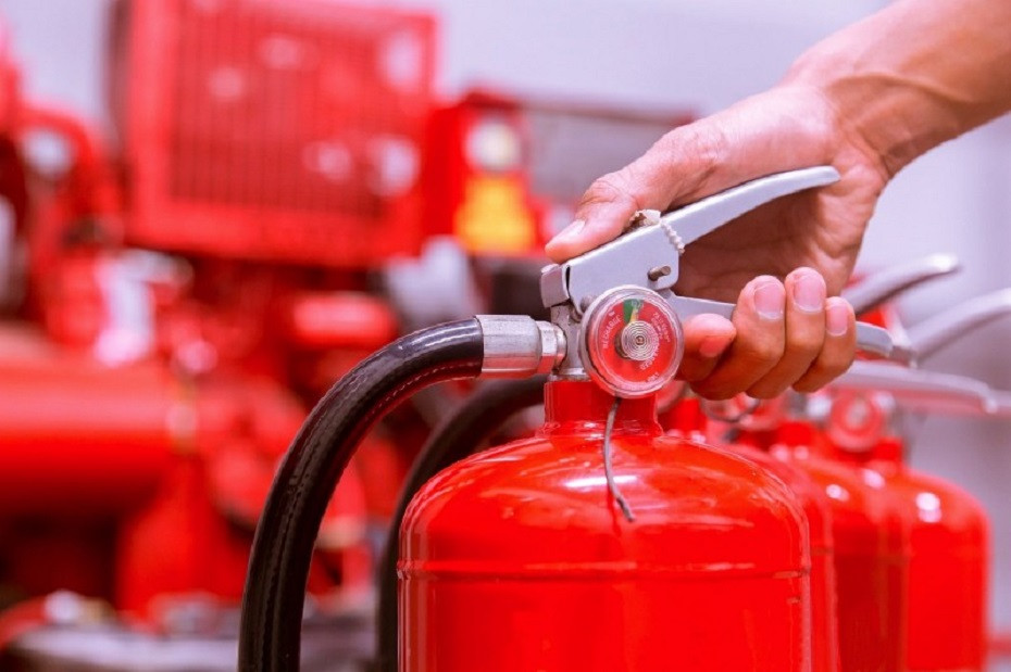 Установленные требования к средствам пожарной безопасности реализуемые субъектами торговли