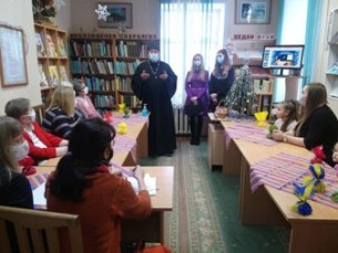 22 января в читальном зале Сморгонской районной библиотеки прошла рождественская встреча «Свет Вифлеемской звезды»